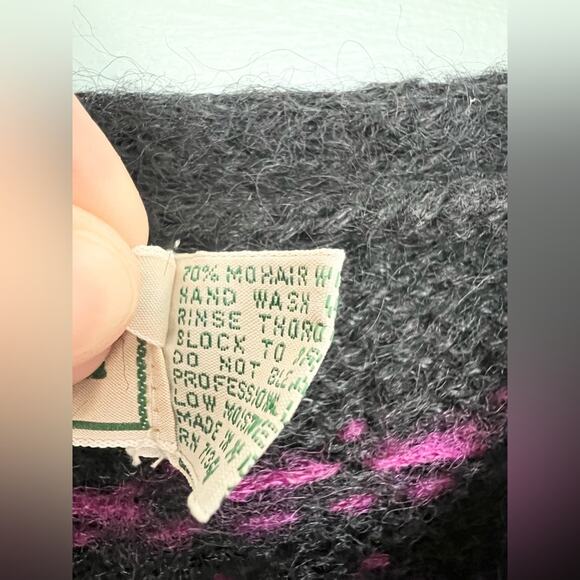 Vintage LL Bean mohair faire isle sweater 90s black fall winter holiday cardigan - Picture 4 of 8